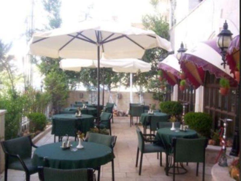 Commodore Hotel Amman Ngoại thất bức ảnh